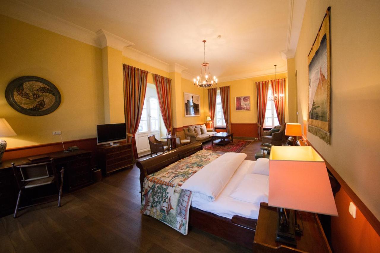 Hotel Chateau Bela Luaran gambar