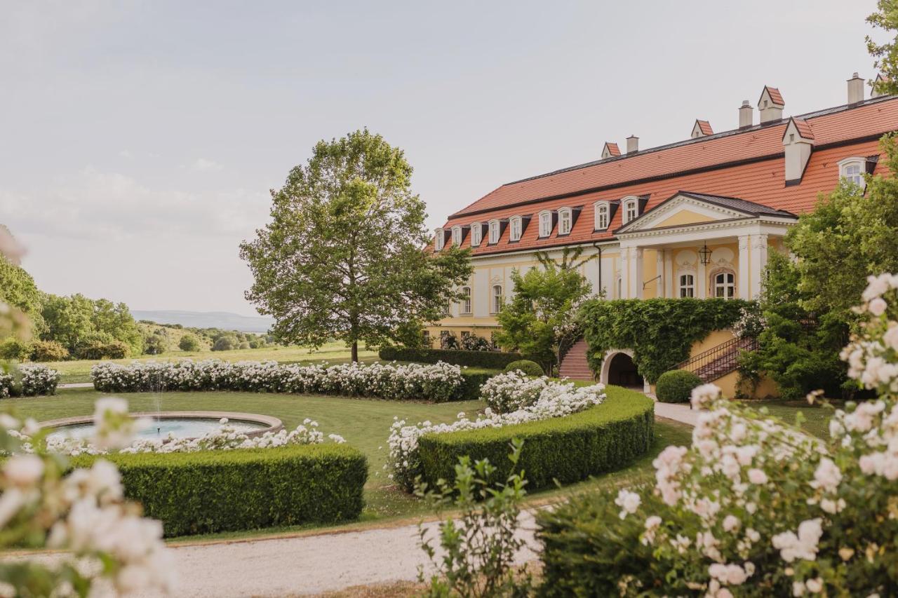 Hotel Chateau Bela Luaran gambar