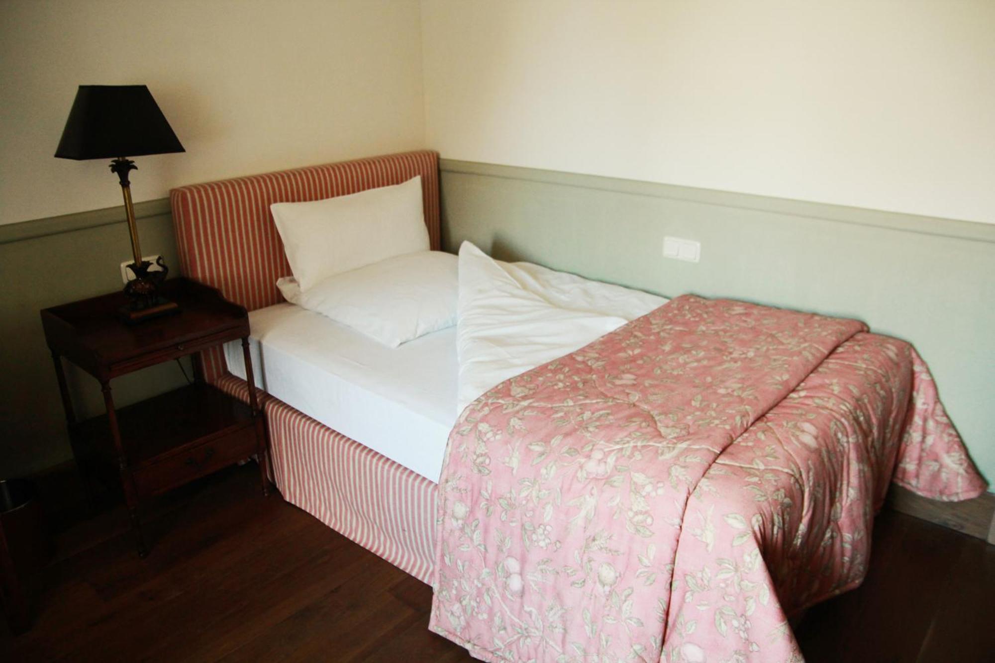 Hotel Chateau Bela Bilik gambar