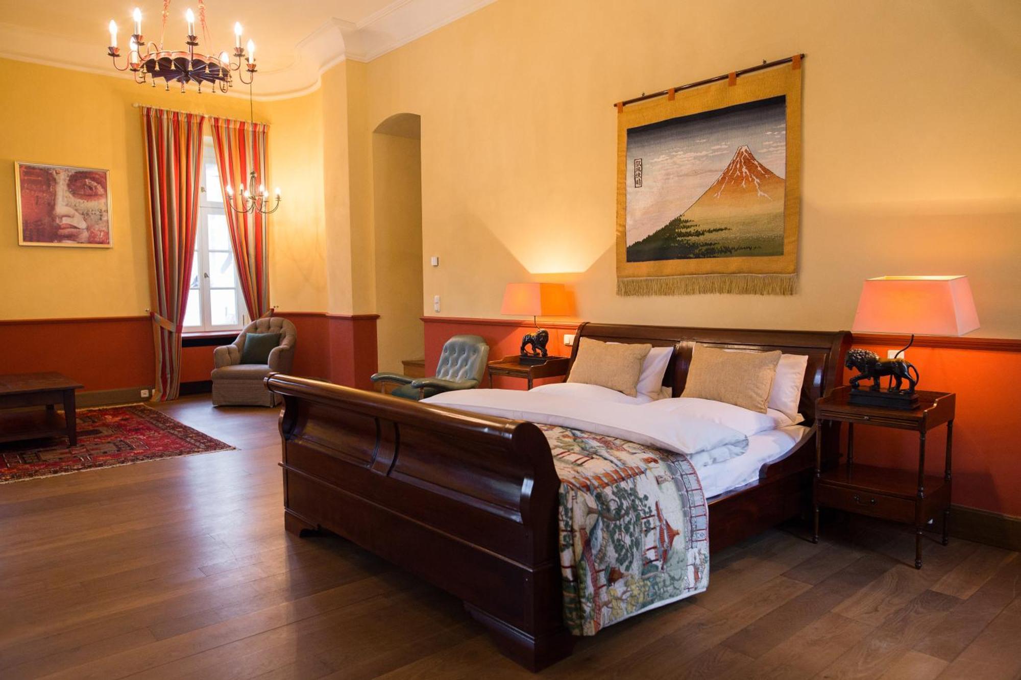 Hotel Chateau Bela Bilik gambar