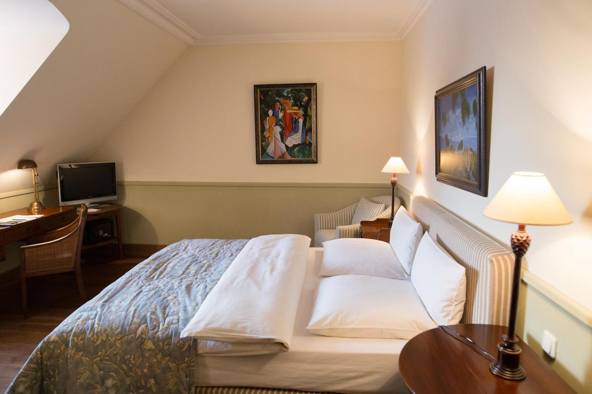 Hotel Chateau Bela Luaran gambar